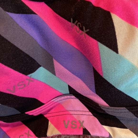 VICTORIA’S SECRET VSX 34B Sports Bra - Picture 3 of 9